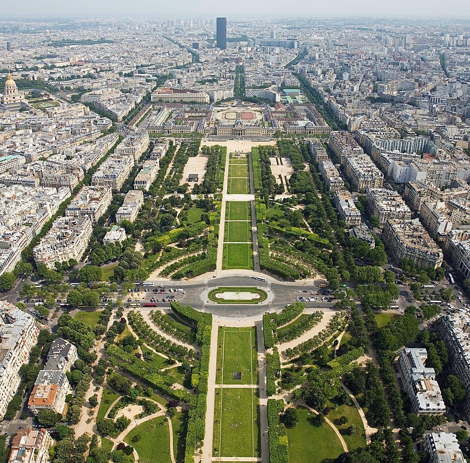 Paris: Louvre Ticket with Priority Entry